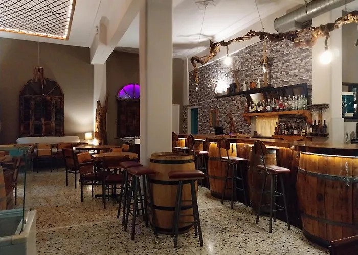 Elatos Guest house *